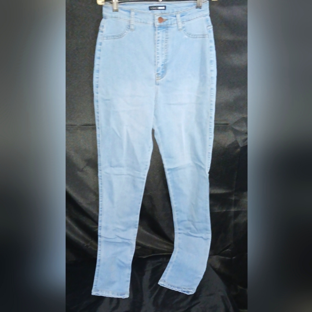 FashionNova Skinny Jeans sz 7